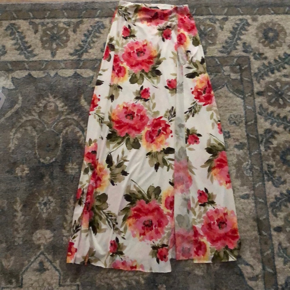 Flower Maxi Skirt w/ Slit